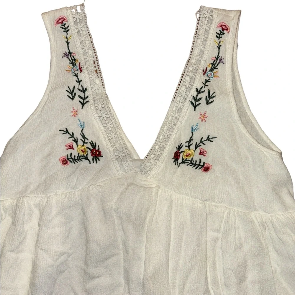 Sleaveless medium top embroidery white baby doll flowers lace - Picture 2 of 3